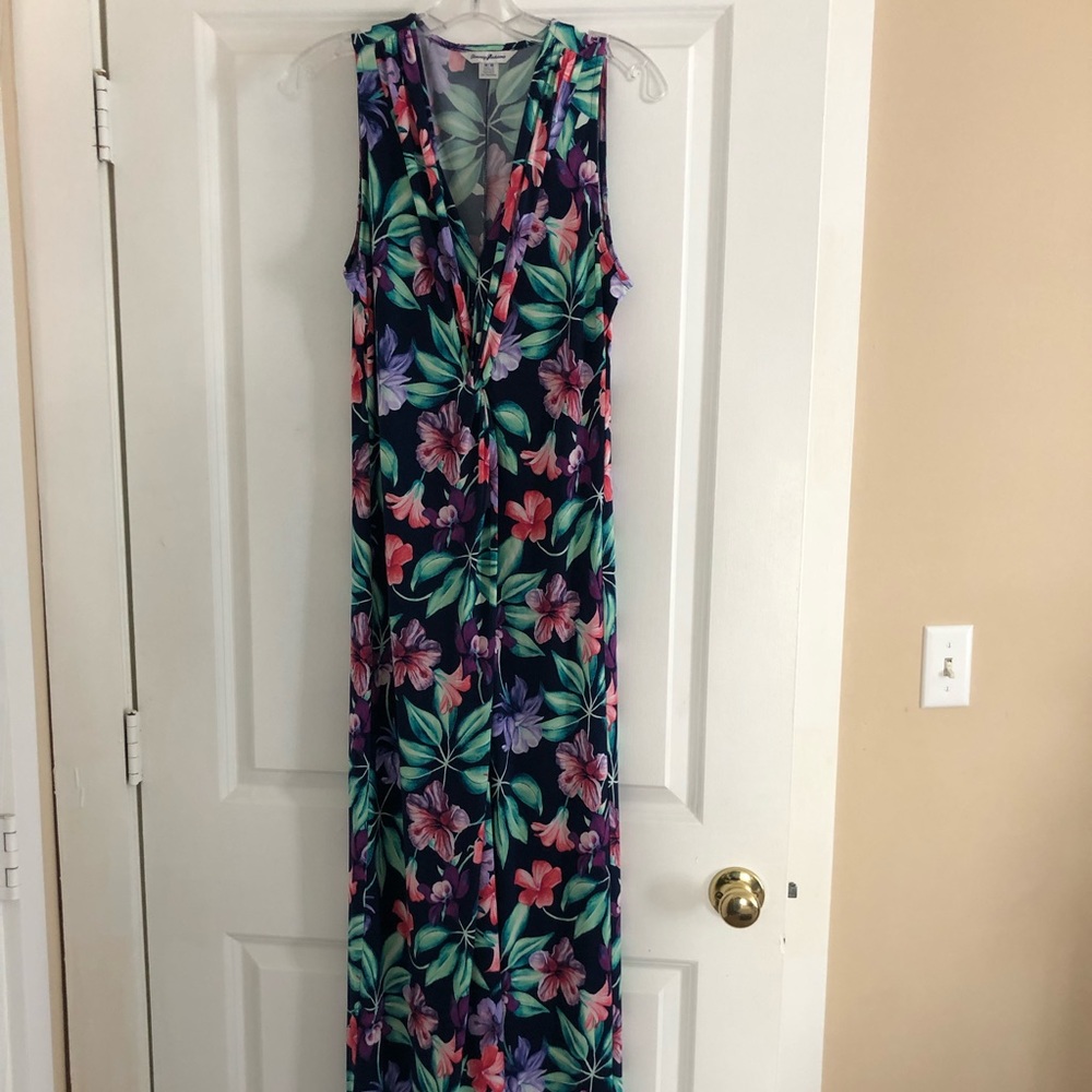 Tommy Bahama womens floral maxi dress size medium. New w/o tags